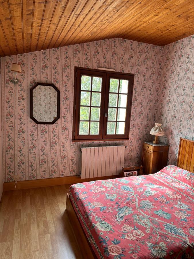 Cosy Dans La Verdure *