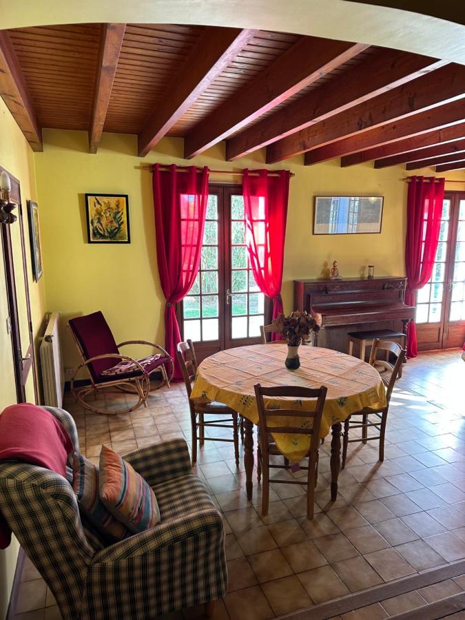 Cosy Dans La Verdure * Champniers (Charente)
